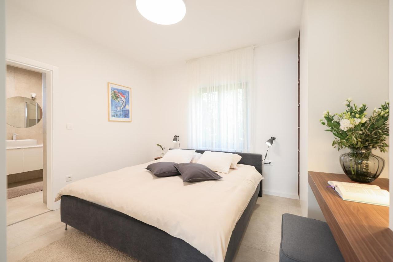 Apartman Baredine Maslenica Exteriör bild